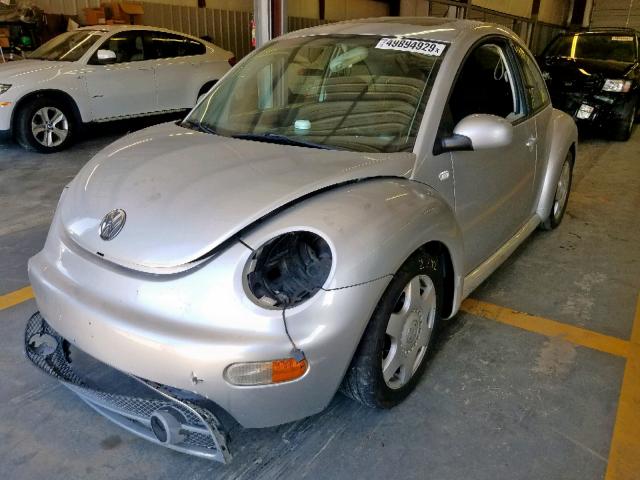 3VWCK21CX3M409665 - 2003 VOLKSWAGEN NEW BEETLE 银色 照片 2