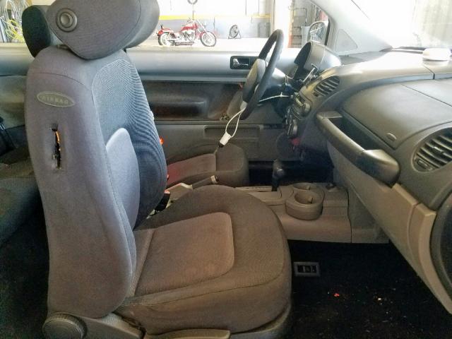 3VWCK21CX3M409665 - 2003 VOLKSWAGEN NEW BEETLE 银色 照片 5