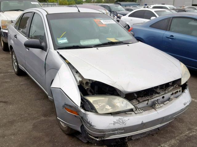 1FAFP34N95W157422 - 2005 FORD FOCUS ZX4 SILVER photo 1