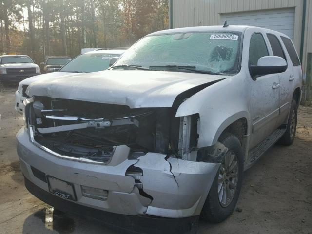 1GNSKDFJ5BR259180 - 2011 CHEVROLET TAHOE HYBR SILVER photo 2