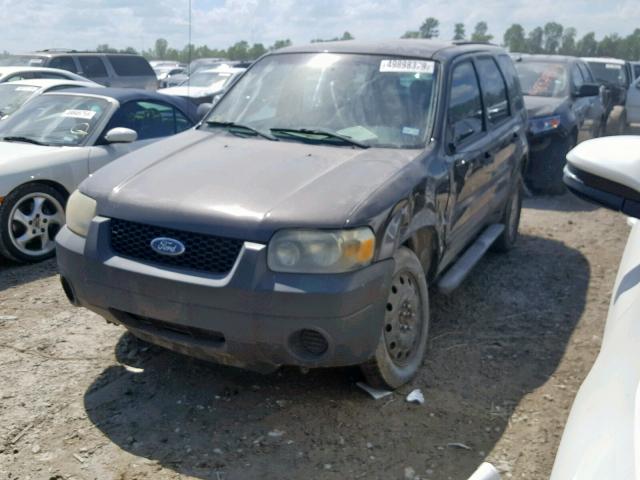 1FMYU02Z77KA18069 - 2007 FORD ESCAPE XLS BLACK photo 2