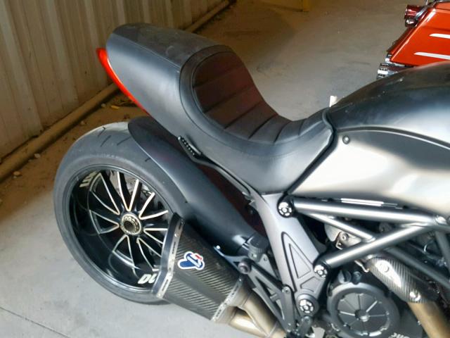 ZDM13BLWXDB014350 - 2013 DUCATI DIAVEL BLACK photo 6