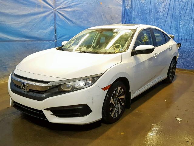 2HGFC2F7XHH530826 - 2017 HONDA CIVIC EX WHITE photo 2