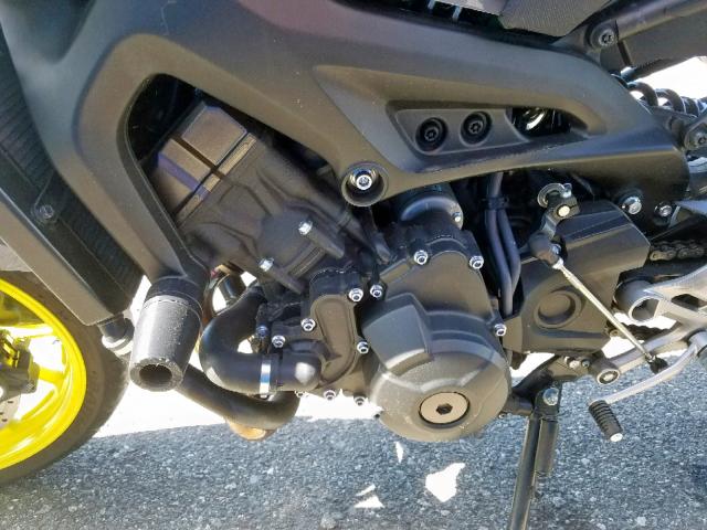 JYARN33E8GA010941 - 2016 YAMAHA FZ09 GRAY photo 7