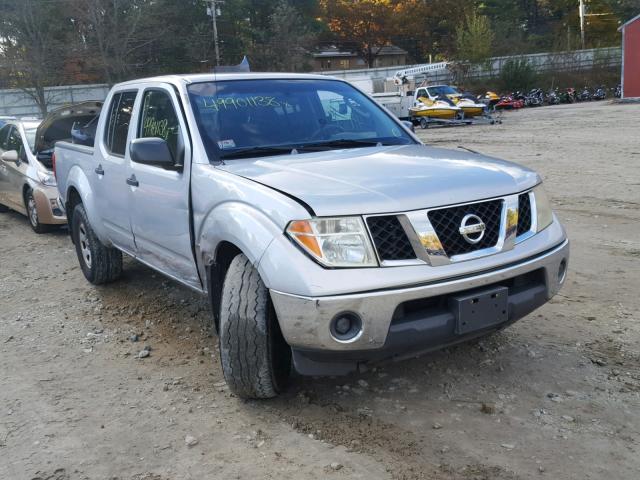 1N6AD07W17C413859 - 2007 NISSAN FRONTIER C SILVER photo 1