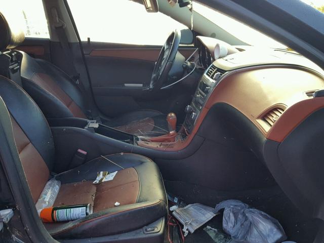 1G1ZE5EB6AF111983 - 2010 CHEVROLET MALIBU LTZ შავი ფოტო 5