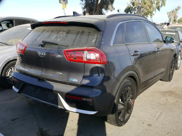 KNDCC3LC6J5149609 - 2018 KIA NIRO EX CHARCOAL photo 4