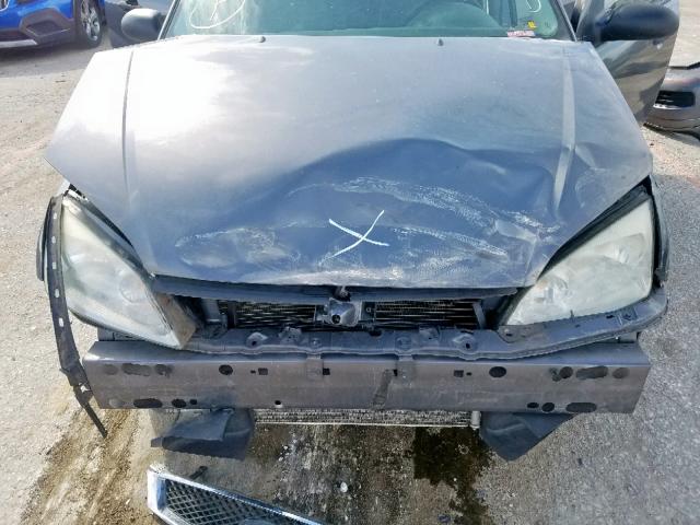 1FAFP34N56W255221 - 2006 FORD FOCUS ZX4 GRAY photo 7