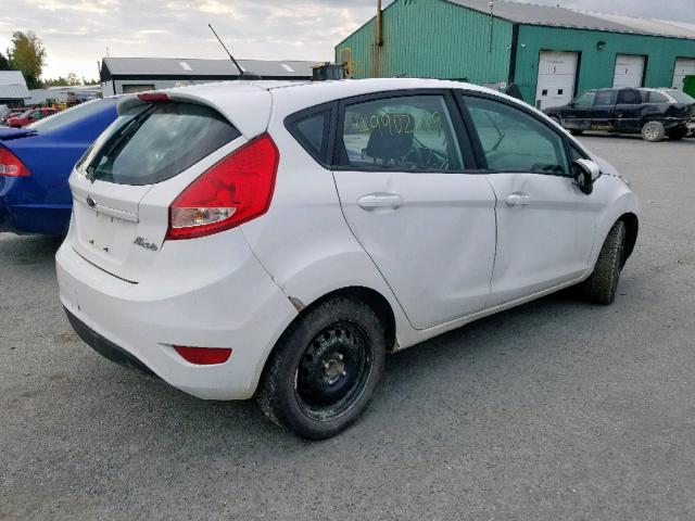 3FADP4EJ4CM169175 - 2012 FORD FIESTA SE WHITE photo 4