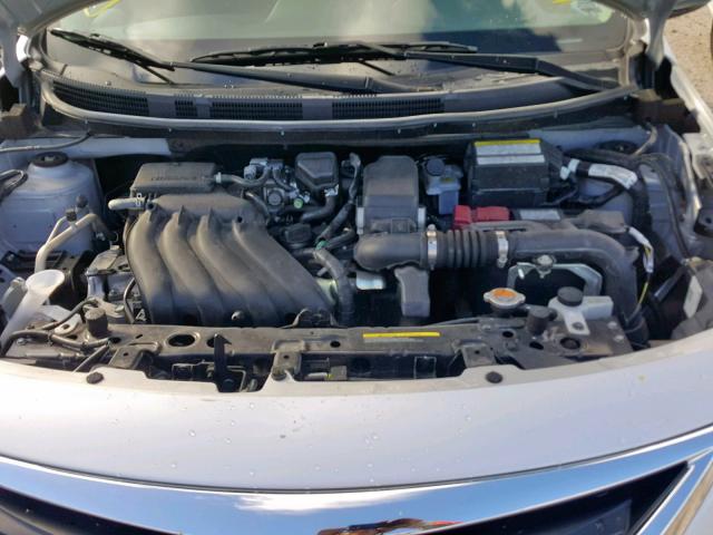 3N1CN7AP2GL877673 - 2016 NISSAN VERSA S SILVER photo 7