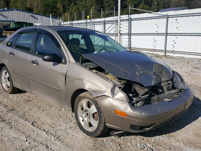 1FAHP34N45W156106 - 2005 FORD FOCUS ZX4 GOLD photo 9