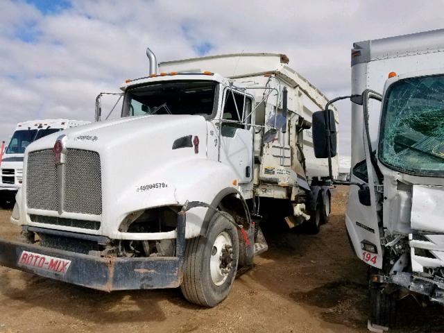 3BKBLJ0X7GF488738 - 2016 KENWORTH CONSTRUCTI WHITE photo 2