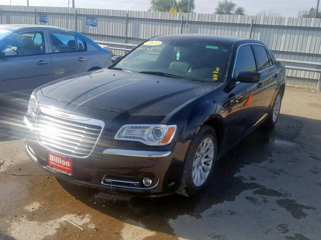 2C3CCAAG0DH519366 - 2013 CHRYSLER 300 BLACK photo 2