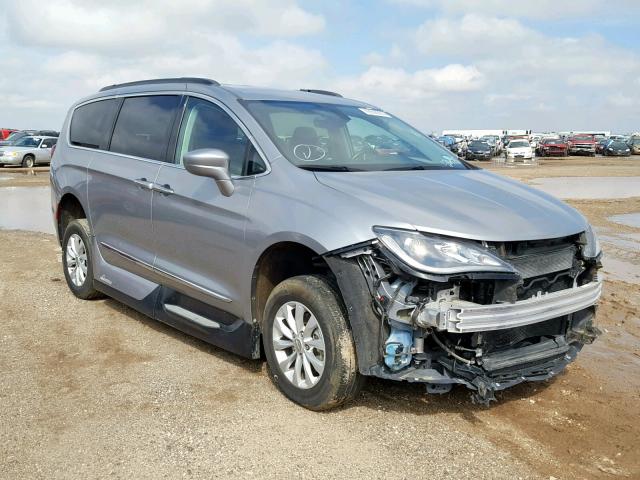 2C4RC1BGXHR526975 - 2017 CHRYSLER PACIFICA T GRAY photo 1