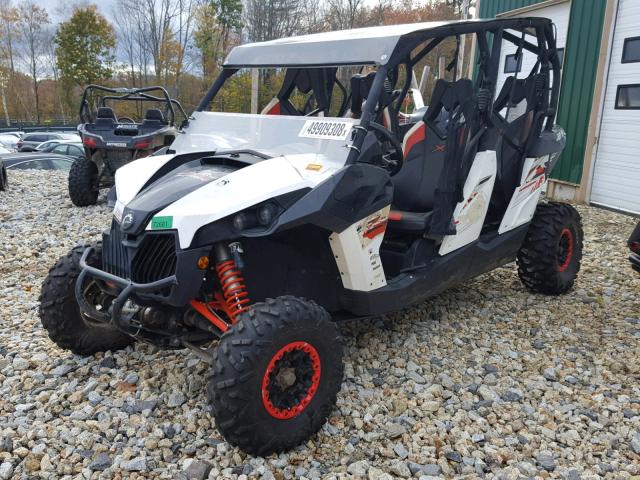 3JBPNDP16EJ000597 - 2014 CAN-AM MAVERICK M WHITE photo 2