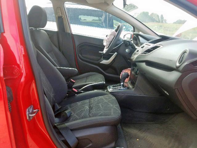 3FADP4BJ1CM220409 - 2012 FORD FIESTA SE RED photo 5