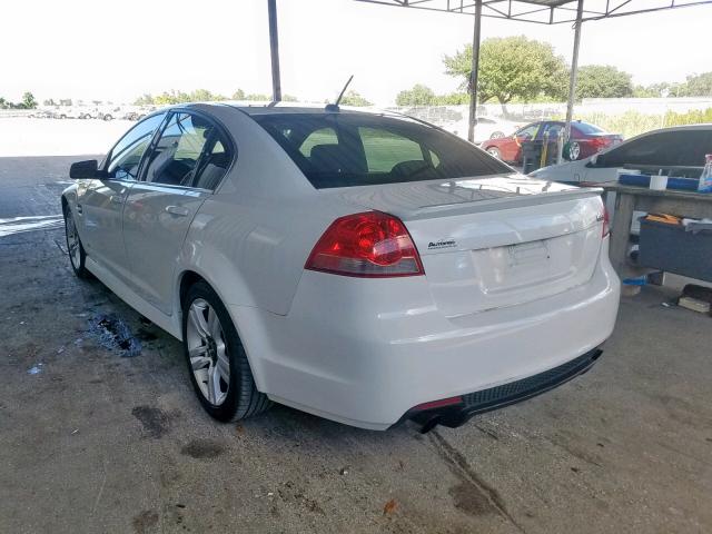 6G2ER57738L128052 - 2008 PONTIAC G8 WHITE photo 3