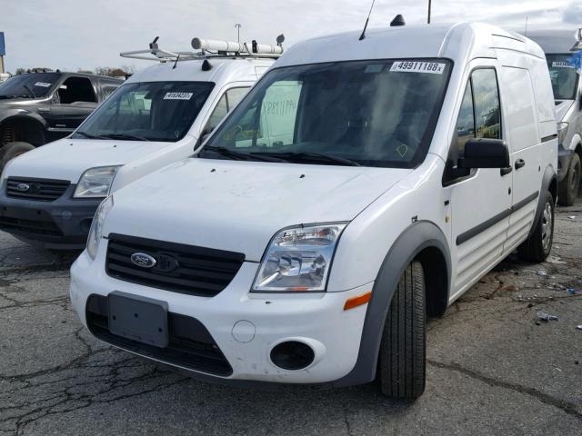 NM0LS7BN7DT175646 - 2013 FORD TRANSIT CO WHITE photo 2