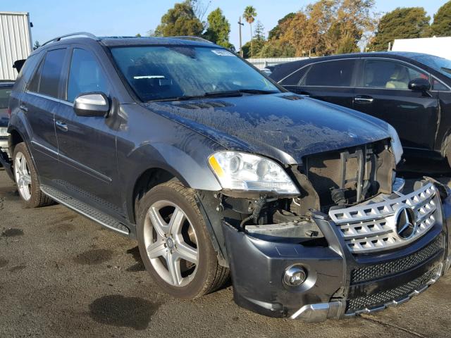 4JGBB7CB8AA602080 - 2010 MERCEDES-BENZ ML 550 4MA GRAY photo 1