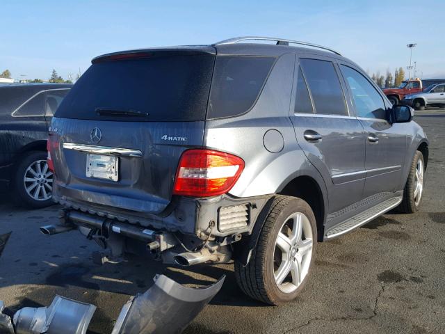 4JGBB7CB8AA602080 - 2010 MERCEDES-BENZ ML 550 4MA GRAY photo 4