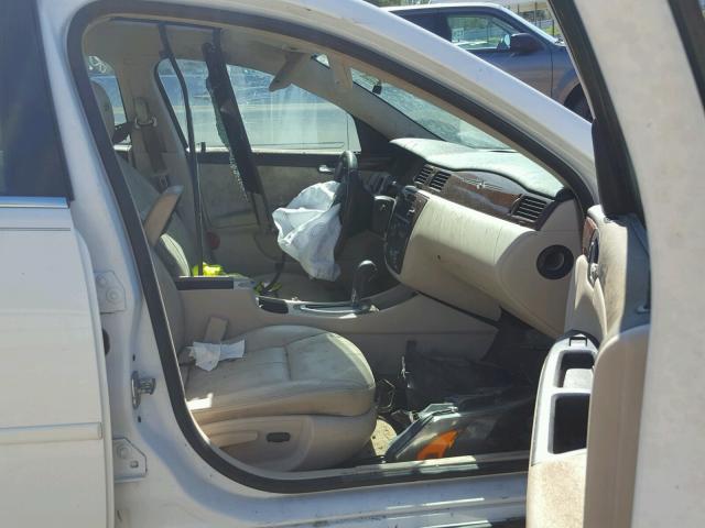 2G1WD58C369130288 - 2006 CHEVROLET IMPALA SUP 白色 照片 5