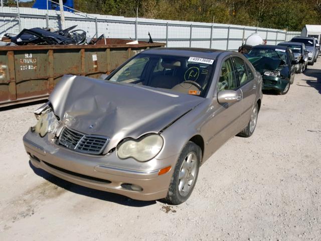 WDBRF61J21F081600 - 2001 MERCEDES-BENZ C 240 GOLD photo 2