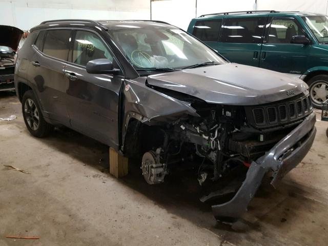 3C4NJDDB4JT307360 - 2018 JEEP COMPASS TR GRAY photo 1