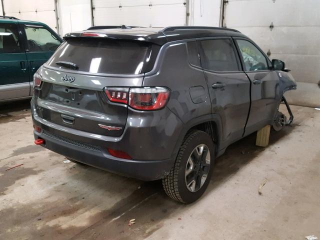 3C4NJDDB4JT307360 - 2018 JEEP COMPASS TR GRAY photo 4