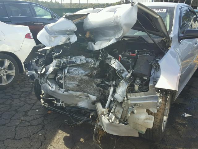 1G11B5SAXDF220369 - 2013 CHEVROLET MALIBU LS 银色 照片 9