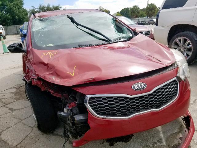 KNAFX4A87E5089929 - 2014 KIA FORTE EX RED photo 9