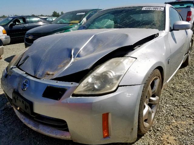 JN1AZ34DX6M301906 - 2006 NISSAN 350Z COUPE SILVER photo 2