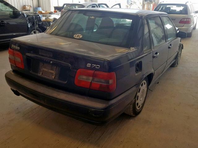 YV1LS5575W1518113 - 1998 VOLVO S70 BLUE photo 4