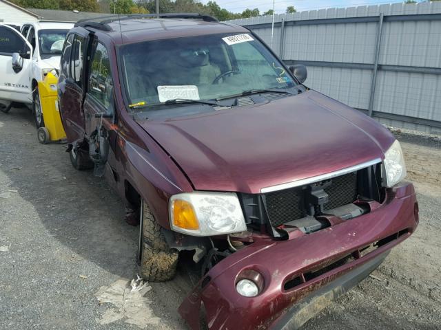 1GKDT13S042111898 - 2004 GMC ENVOY MAROON photo 1