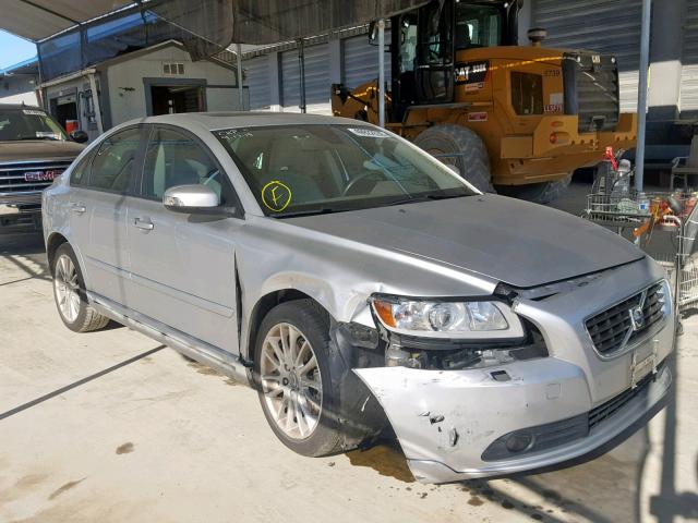 YV1390MS2A2492030 - 2010 VOLVO S40 2.4I SILVER photo 1