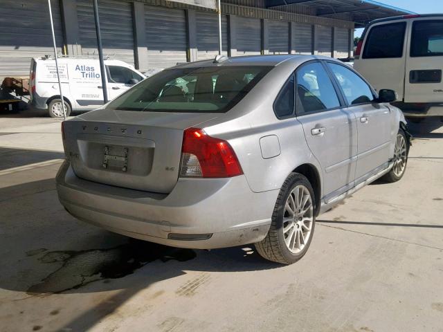 YV1390MS2A2492030 - 2010 VOLVO S40 2.4I SILVER photo 4