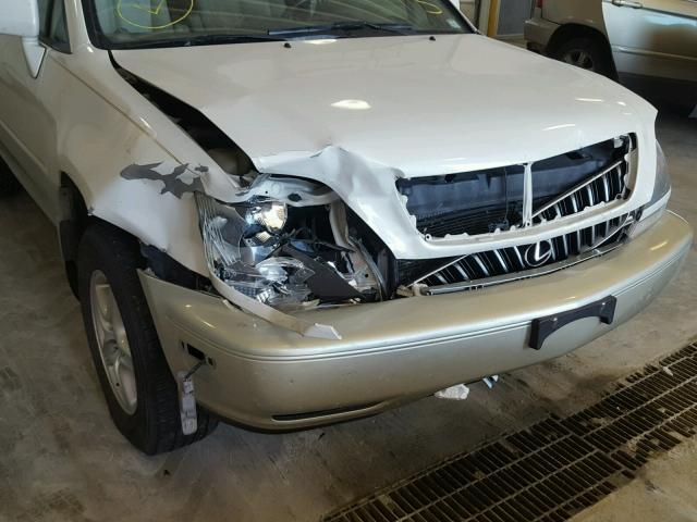 JT6HF10U4Y0109770 - 2000 LEXUS RX 300 BEIGE photo 9