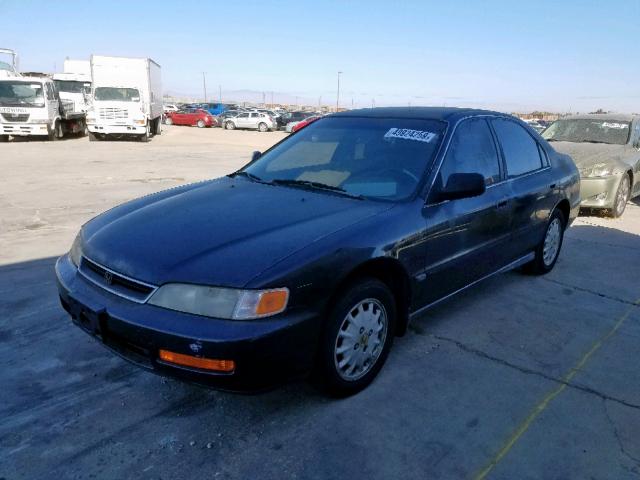 1HGCD5632TA201673 - 1996 HONDA ACCORD LX BLACK photo 2