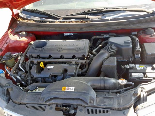 KNAFU4A24D5655189 - 2013 KIA FORTE EX RED photo 7