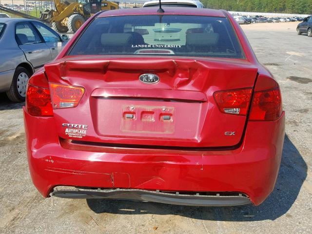 KNAFU4A24D5655189 - 2013 KIA FORTE EX RED photo 9