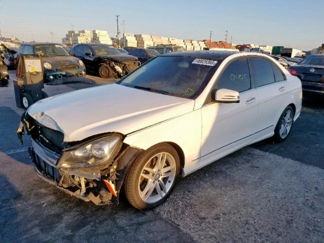 WDDGF4HB8DR290330 - 2013 MERCEDES-BENZ C 250 WHITE photo 2