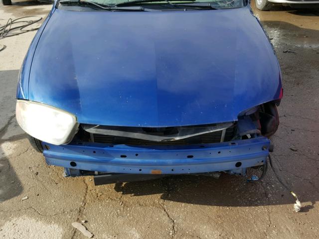 1G1JF52F247312263 - 2004 CHEVROLET CAVALIER L BLUE photo 7