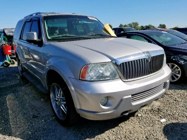 5LMFU27R24LJ10463 - 2004 LINCOLN NAVIGATOR SILVER photo 1