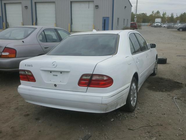 WDBJF65J21B183994 - 2001 MERCEDES-BENZ E 320 WHITE photo 4