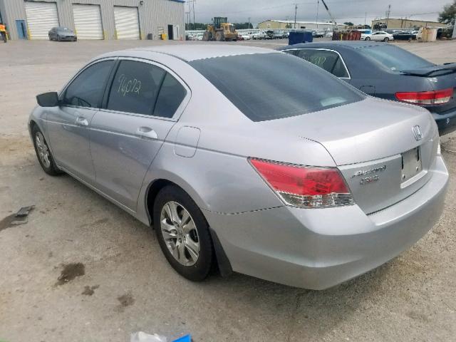 1HGCP2F40AA166546 - 2010 HONDA ACCORD LXP SILVER photo 3