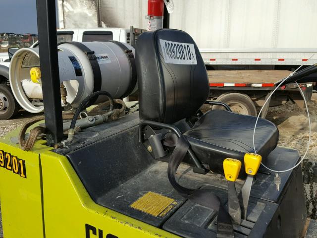 000GP138MB7736835 - 1988 CLAR FORKLIFT 绿色 照片 6