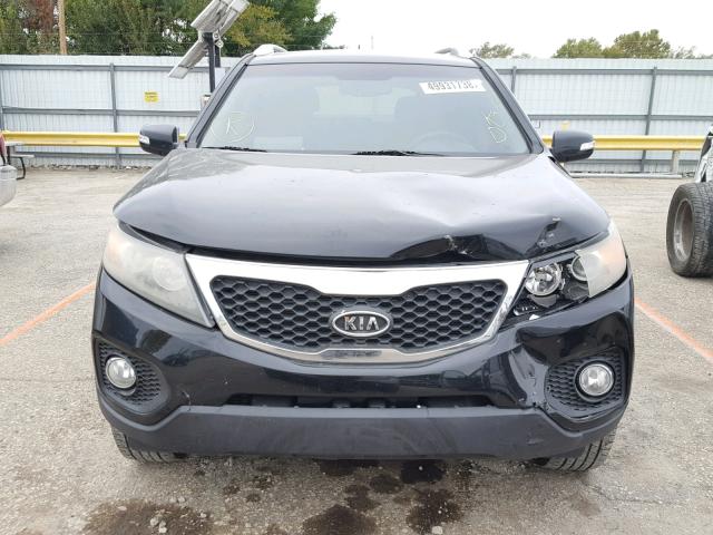 5XYKTDA10BG135099 - 2011 KIA SORENTO BA BLACK photo 9