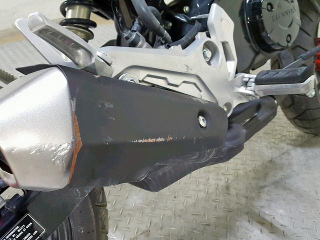 MLHJC7511J5009250 - 2018 HONDA GROM WHITE photo 18