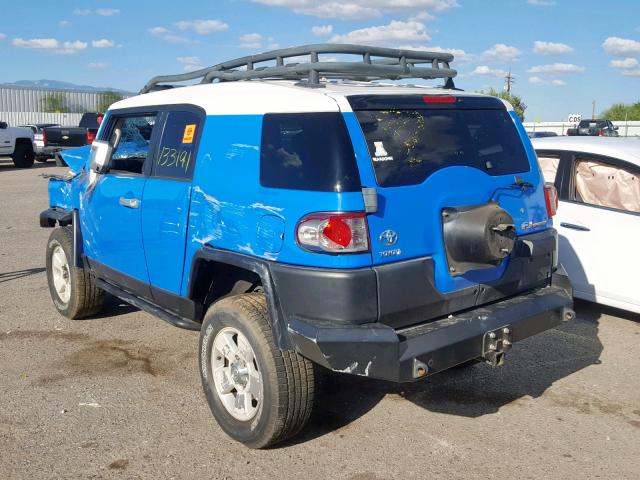 JTEBU11F070074742 - 2007 TOYOTA FJ CRUISER TWO TONE photo 3