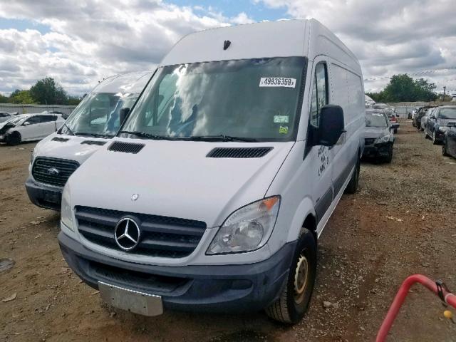 WD3PE8CC4D5803613 - 2013 MERCEDES-BENZ SPRINTER 2 WHITE photo 2