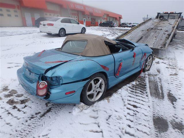 JM1NB353920227744 - 2002 MAZDA MX5 MIATA TURQUOISE photo 4